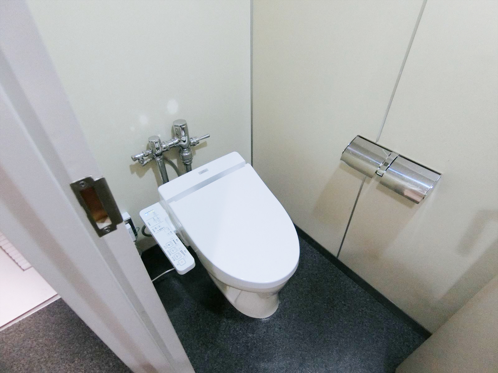 トイレ個室