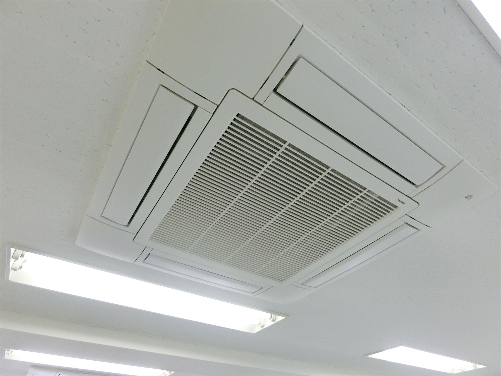 空調機器