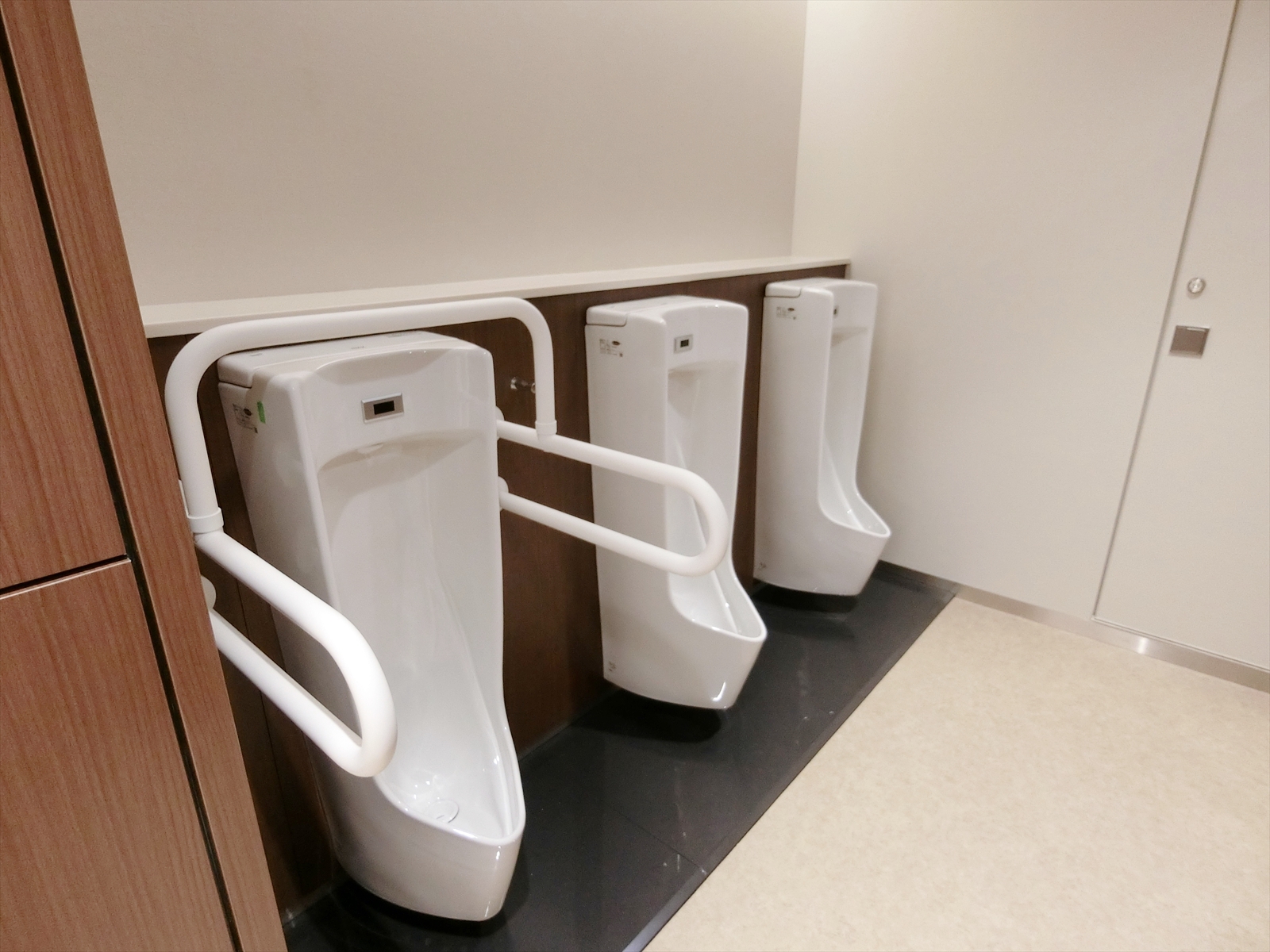 男性用トイレ