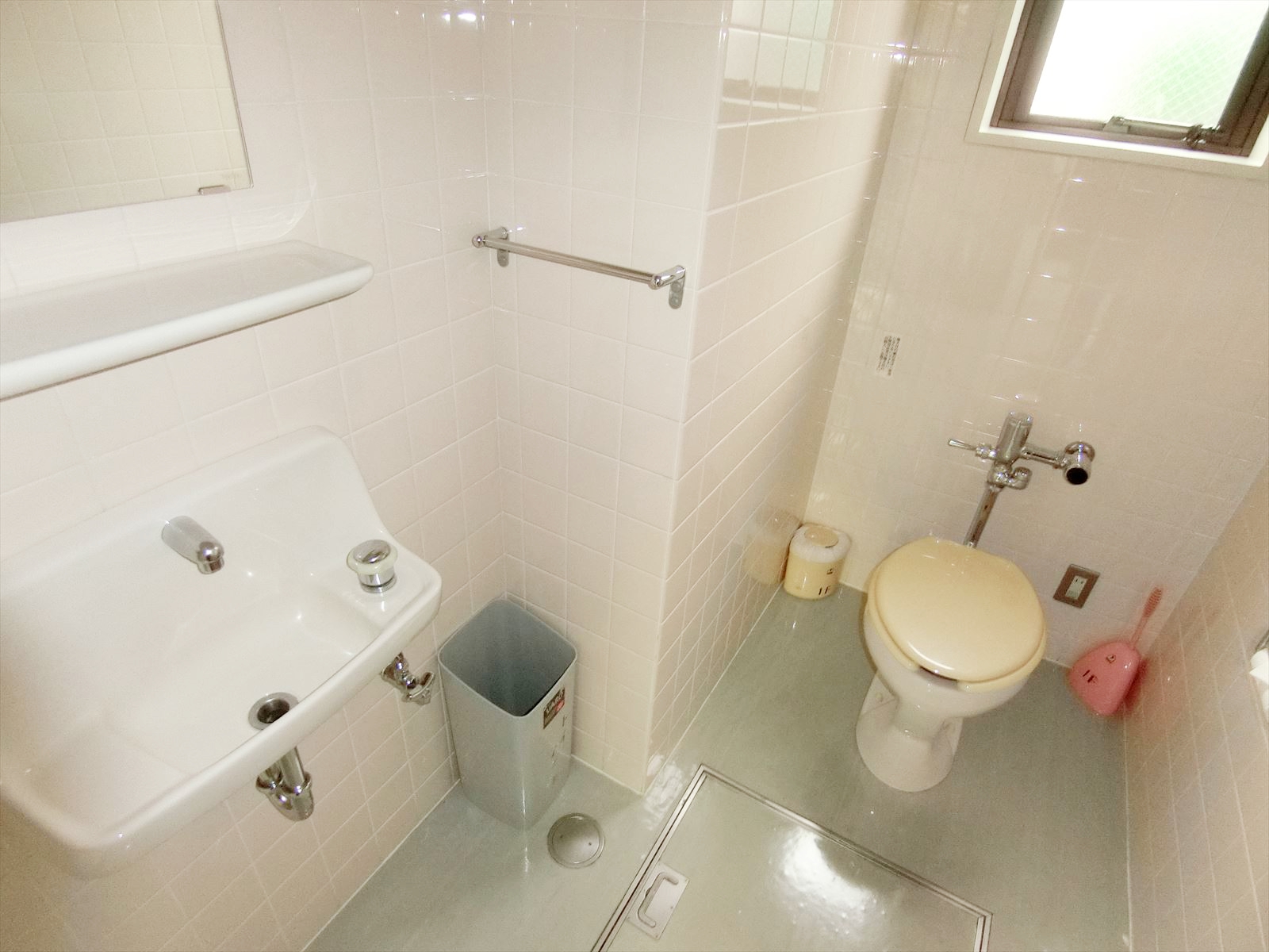 トイレ個室