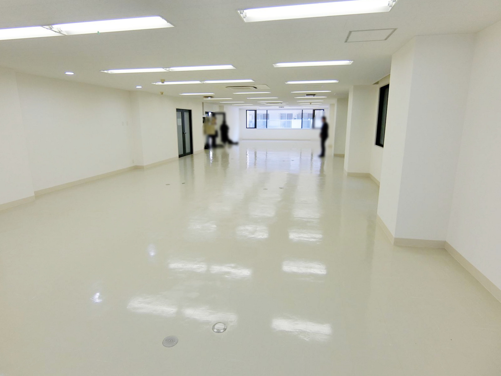 オフィス室内参考画像