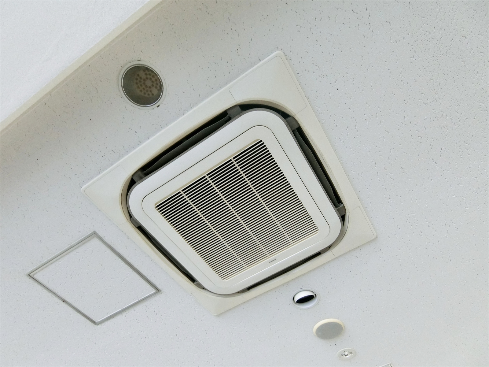 空調機器