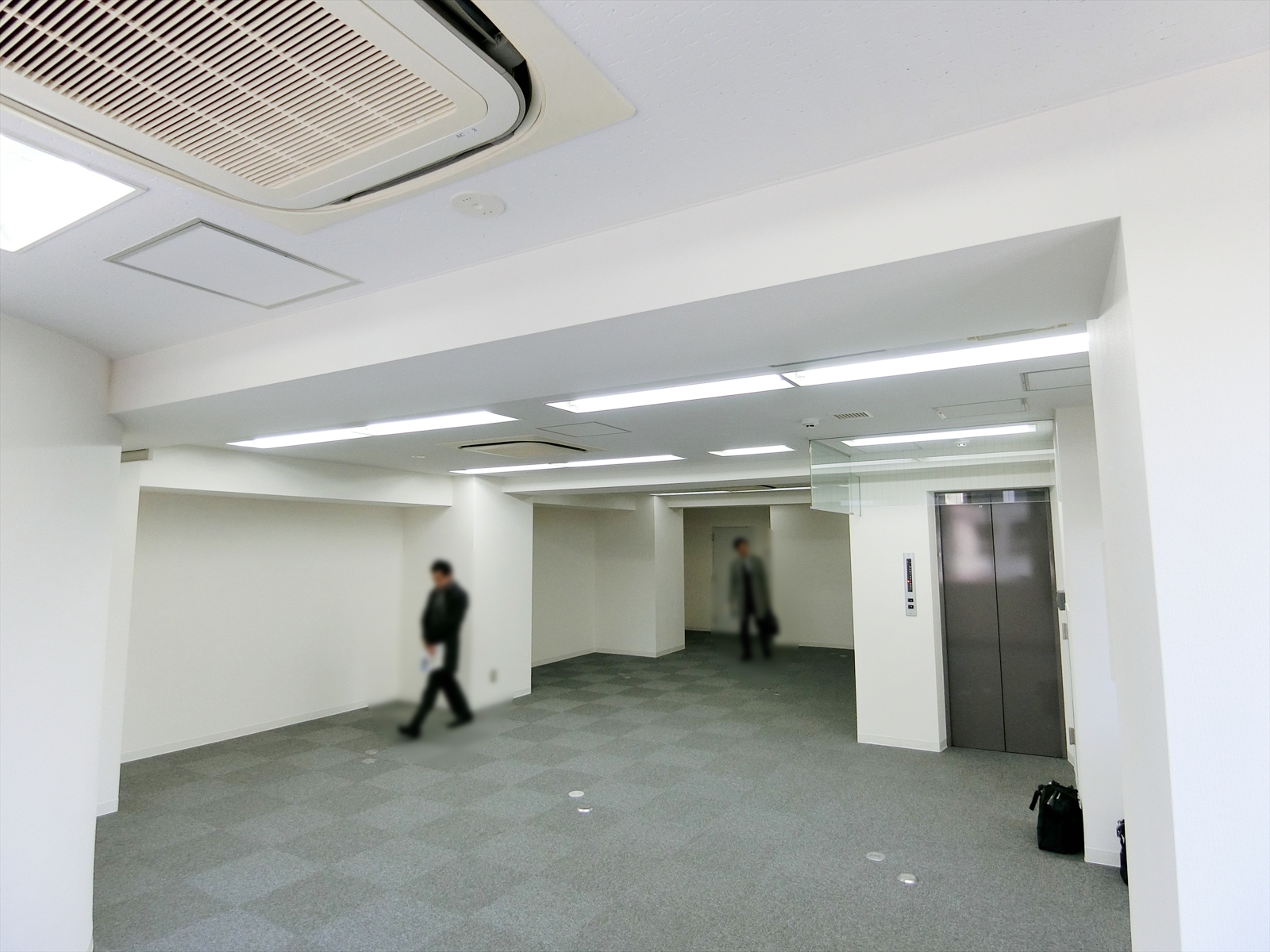 貸室奥から見た様子