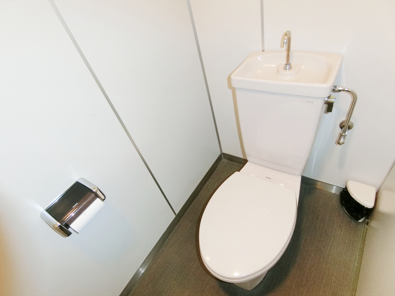 トイレ個室