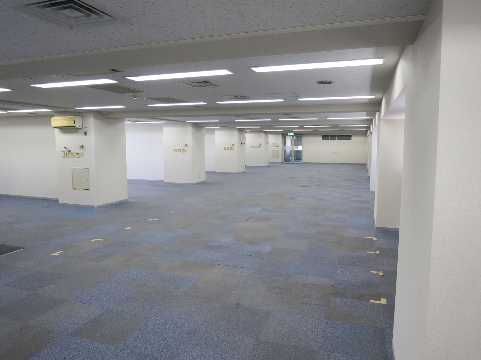 オフィス室内参考画像