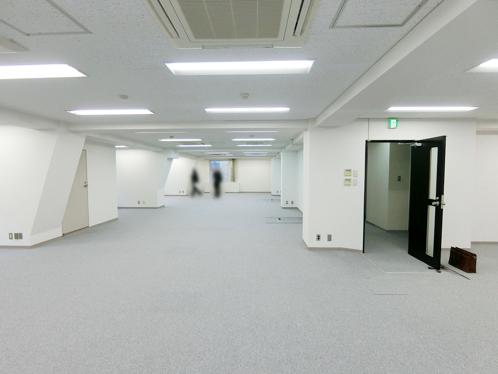 オフィス室内参考画像