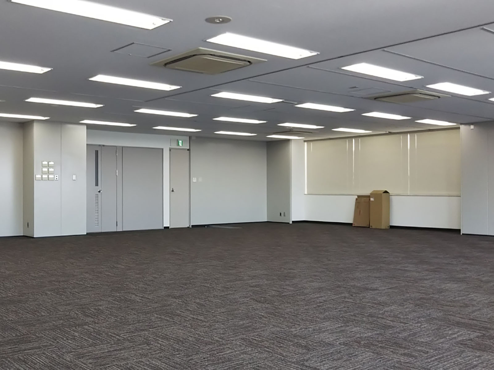 オフィス室内参考画像
