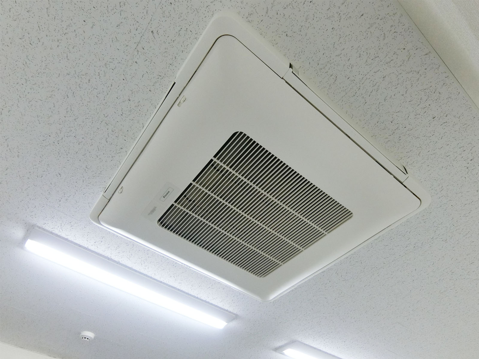 空調吹き出し口