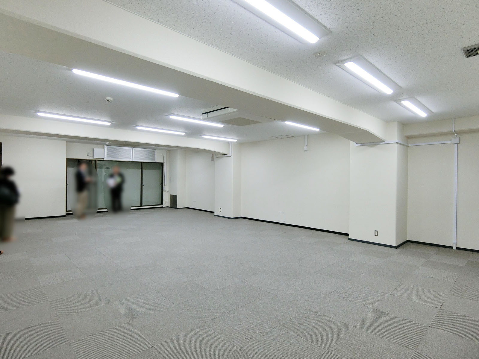 オフィス室内参考画像