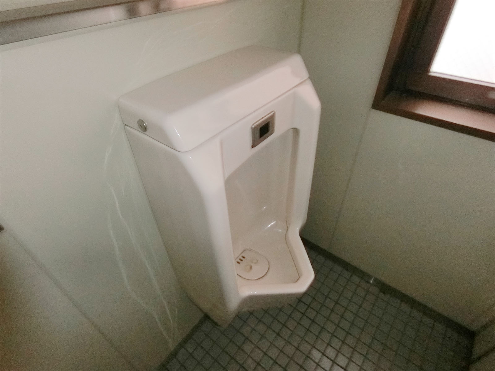 男性用トイレ