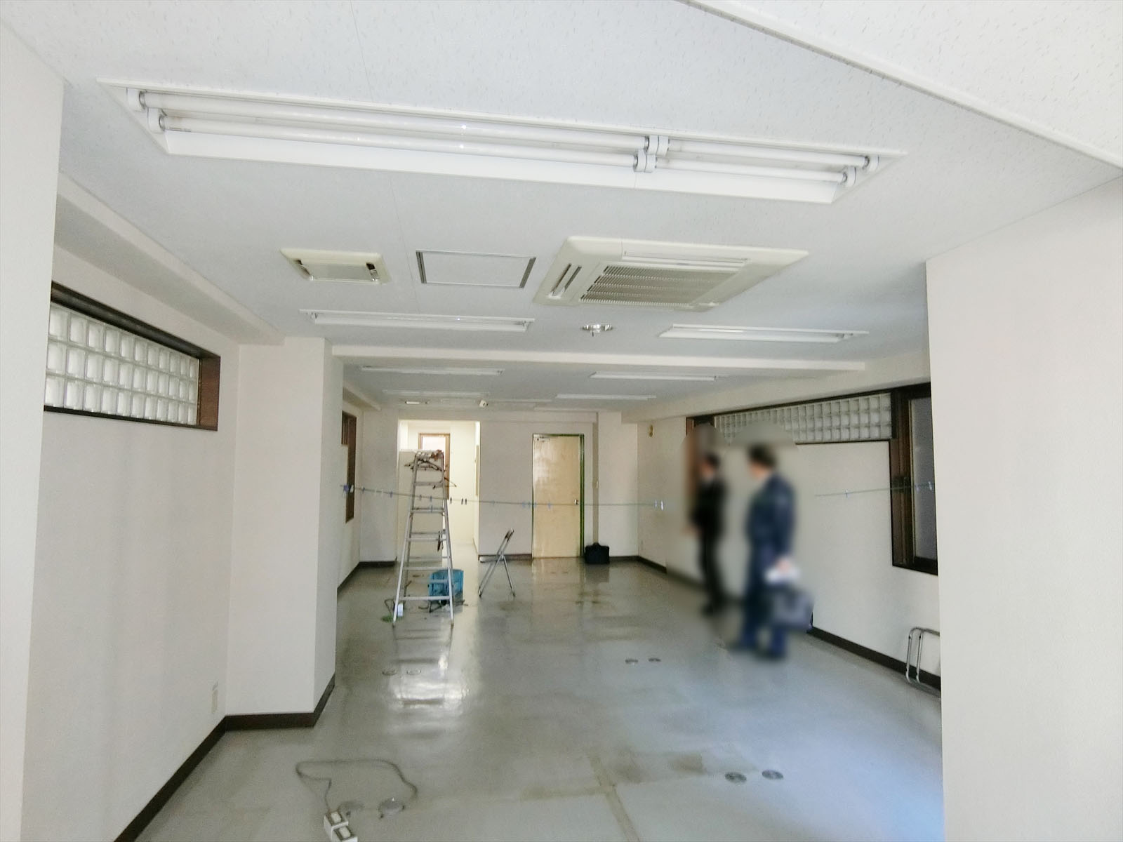 オフィス室内参考画像