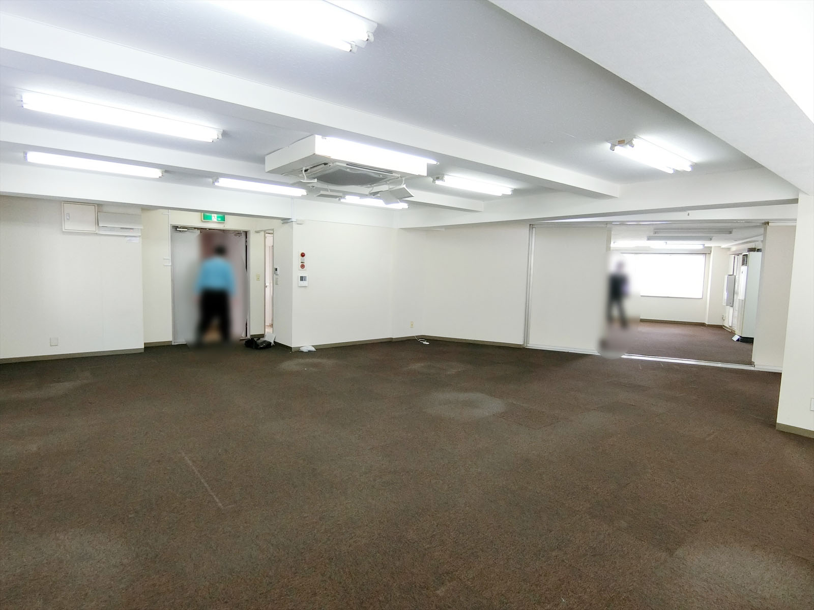 貸室奥から見た様子