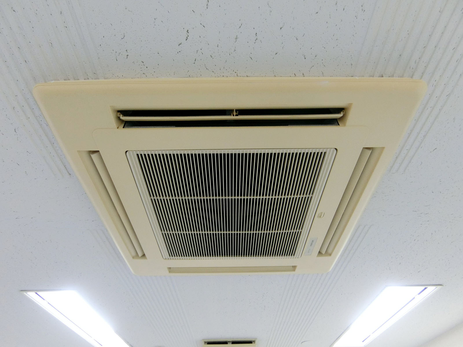 空調吹き出し口