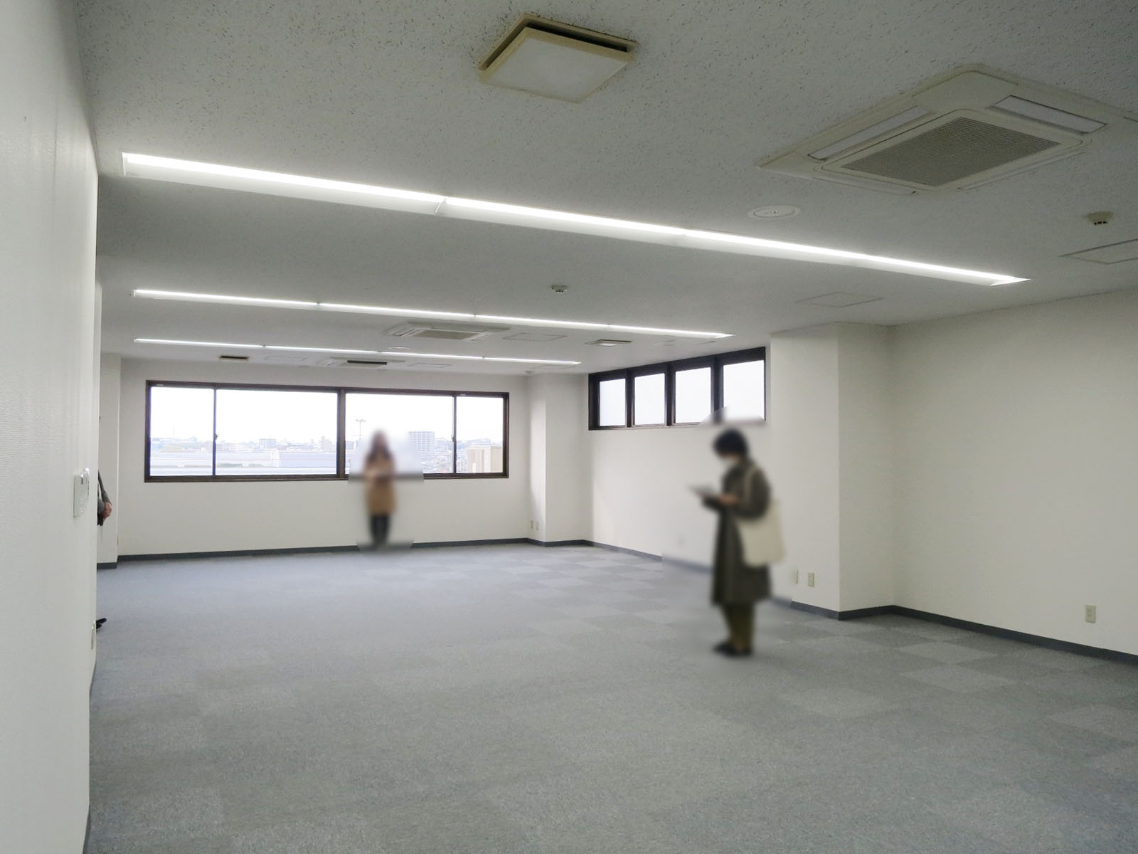 別角度の様子
