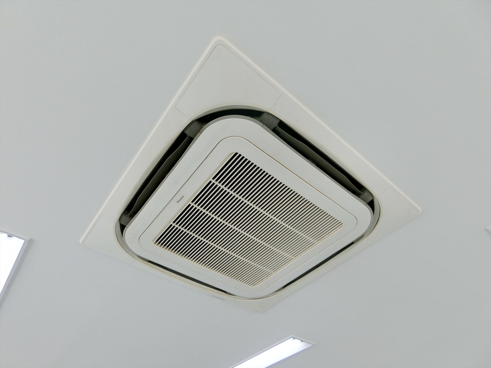空調吹き出し口