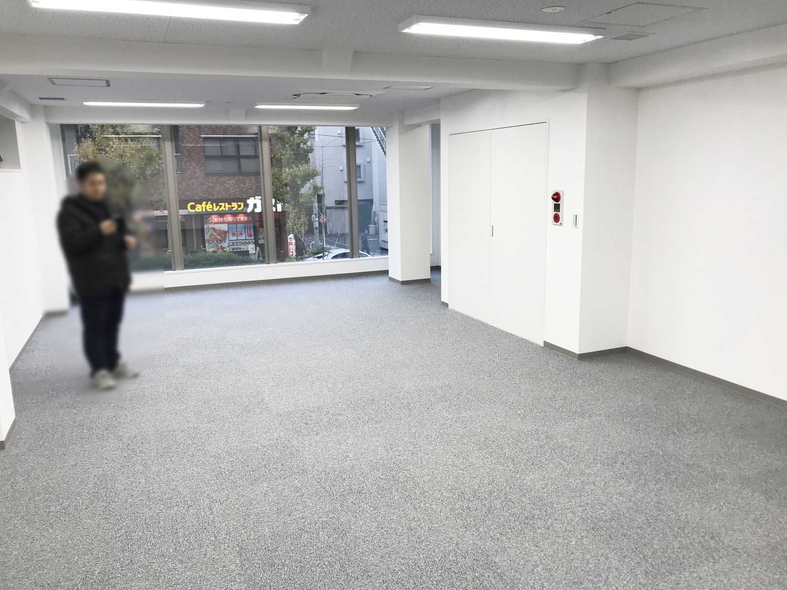 貸室入口付近から見た様子