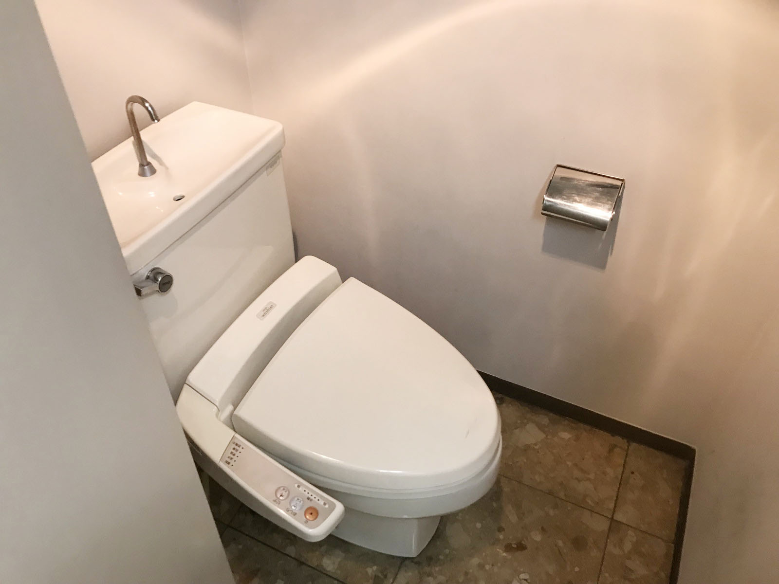 トイレ個室