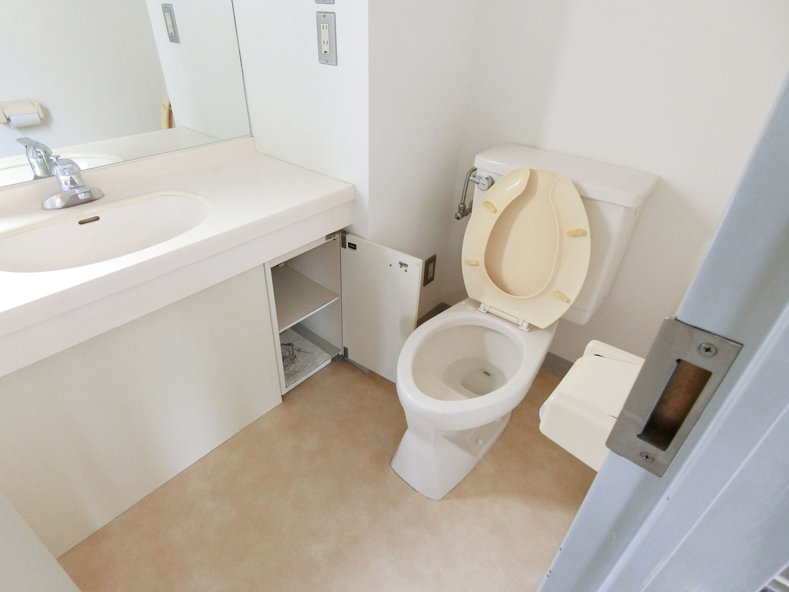 トイレ個室
