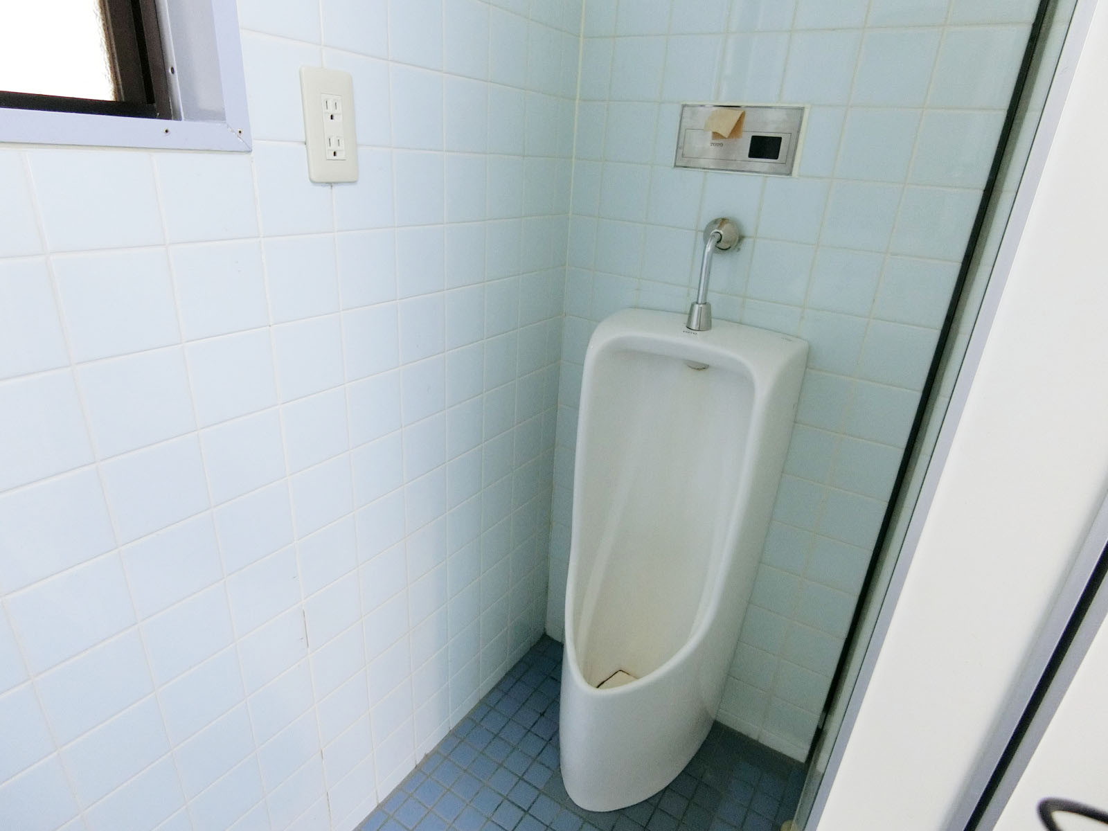 男性用トイレ