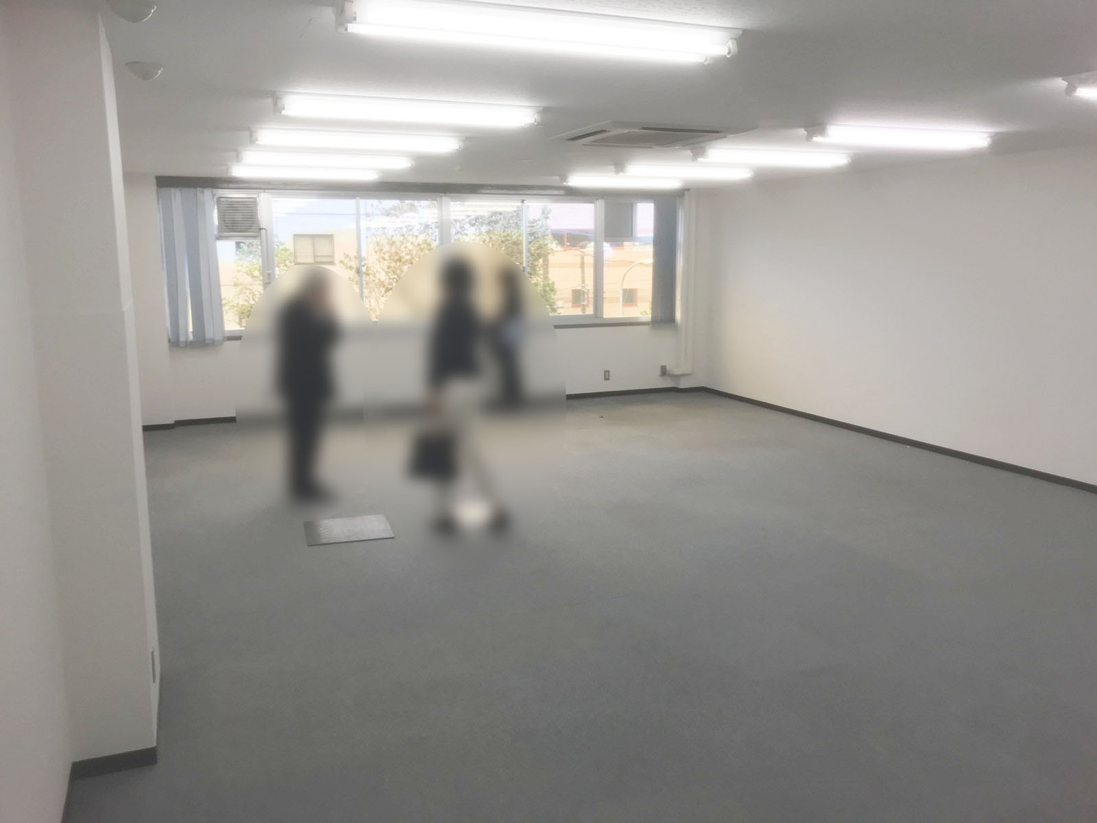 オフィス室内参考画像
