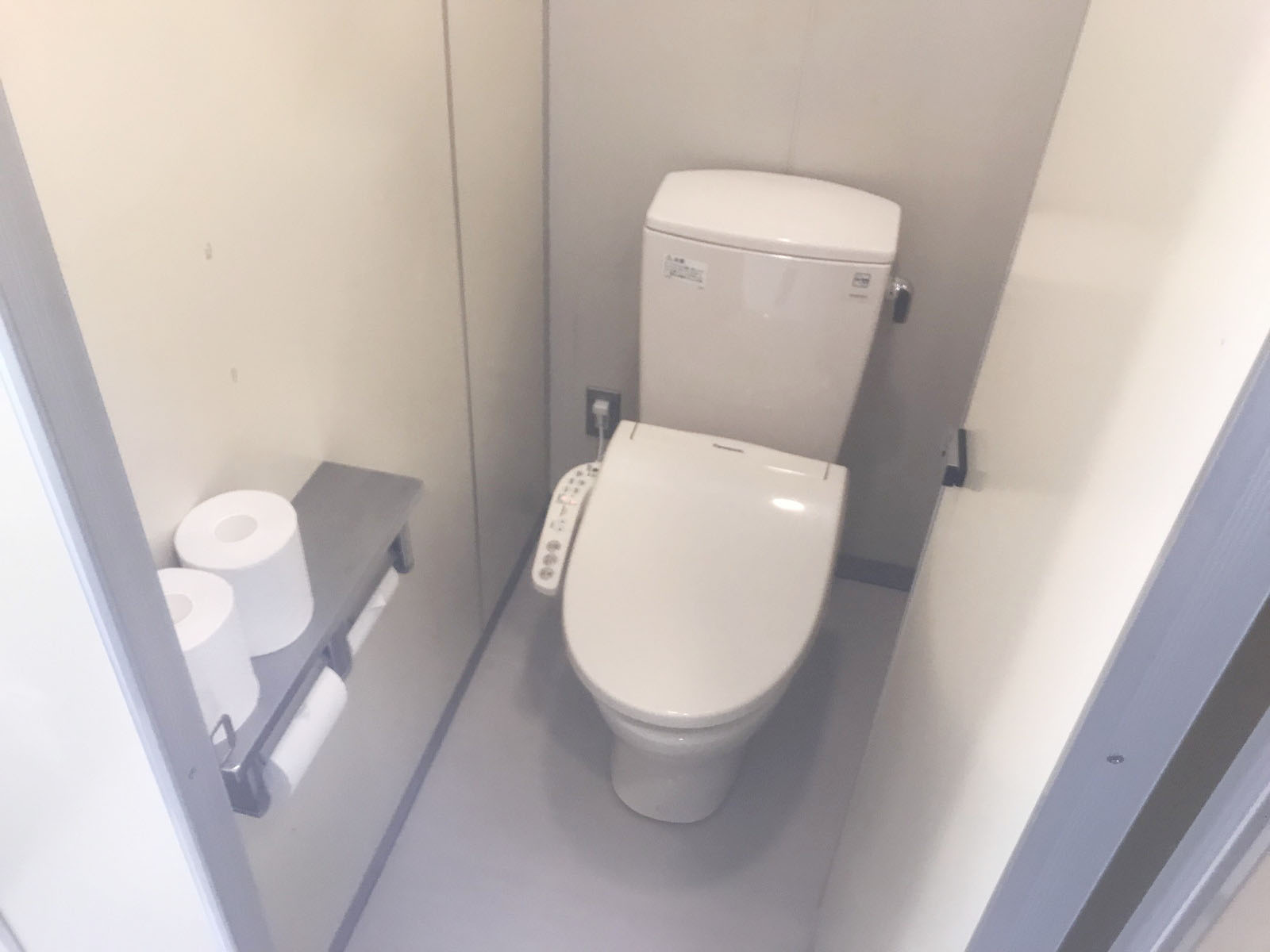 トイレ個室
