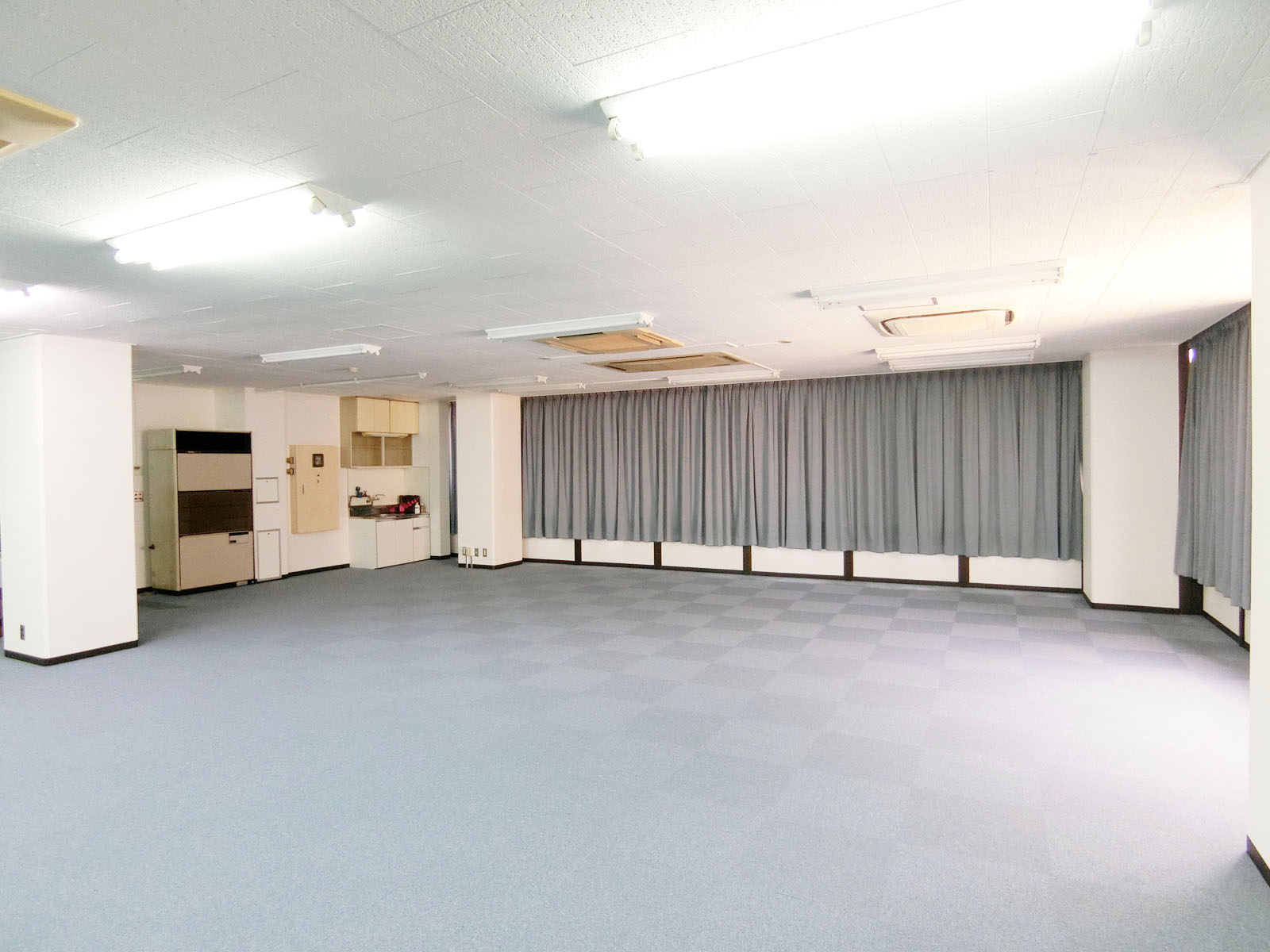 オフィス室内参考画像