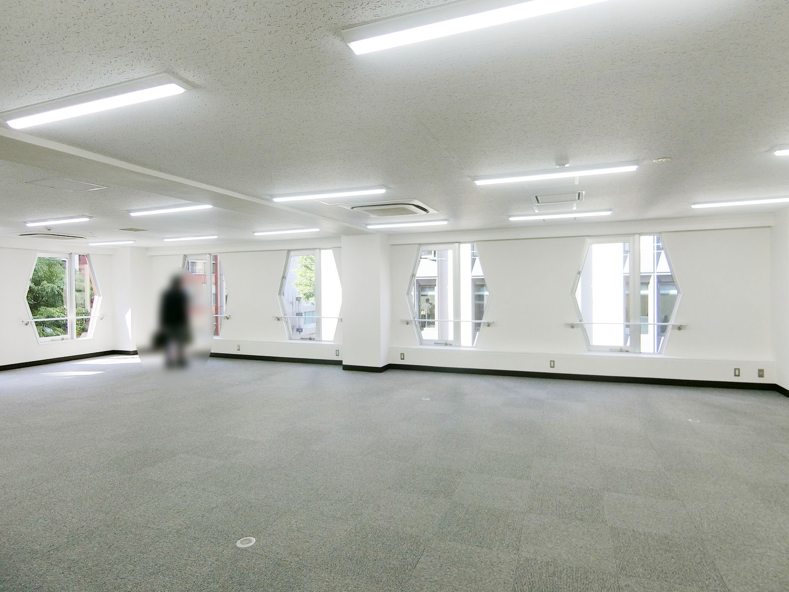 オフィス室内参考画像