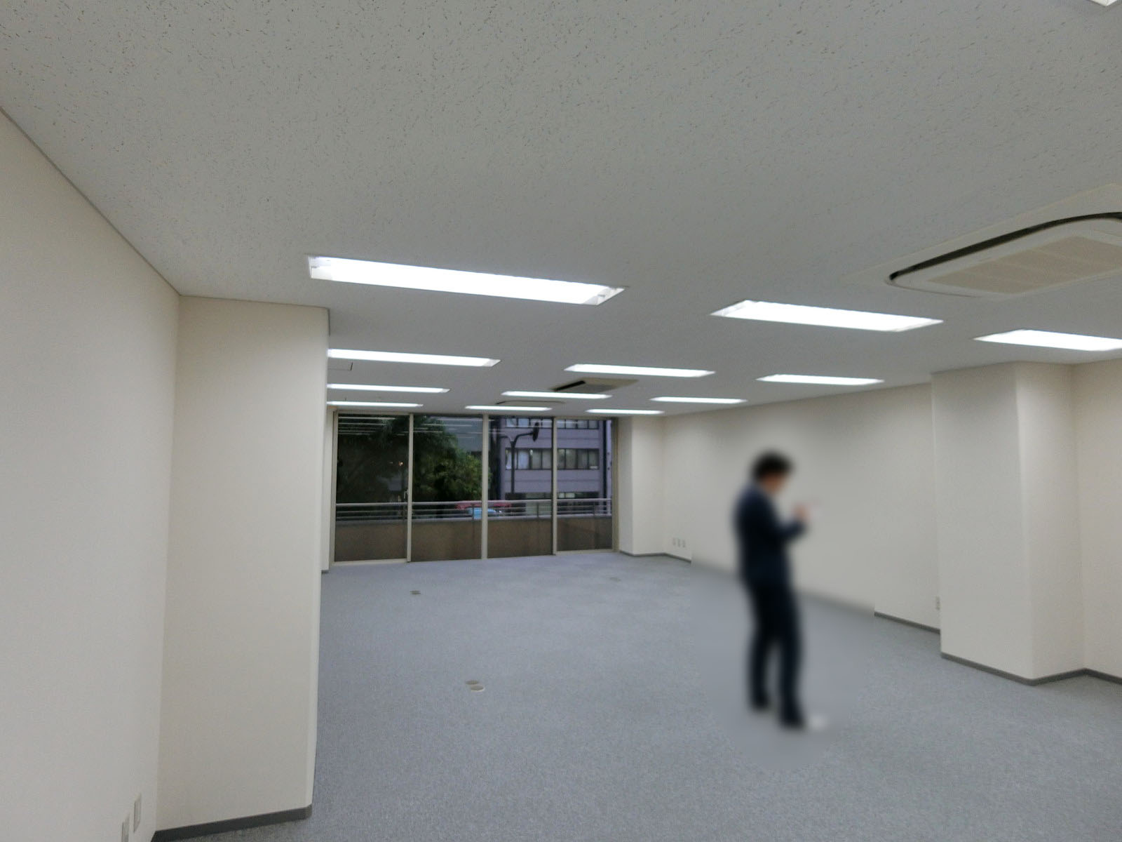 オフィス室内参考画像