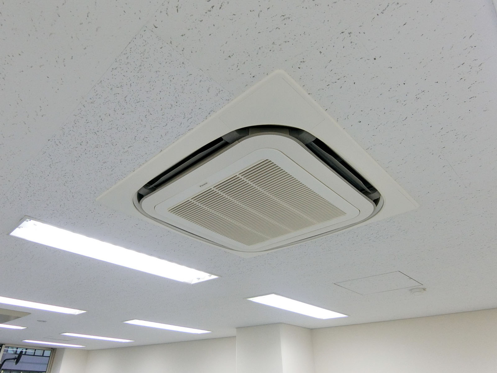 空調機器