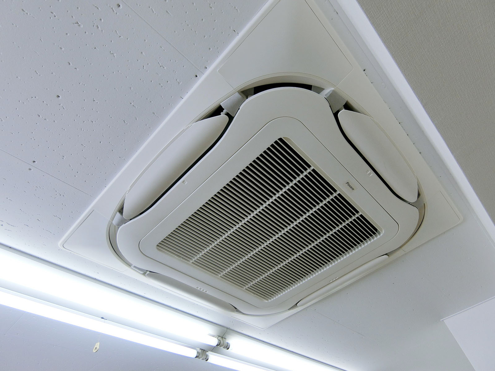 空調機器