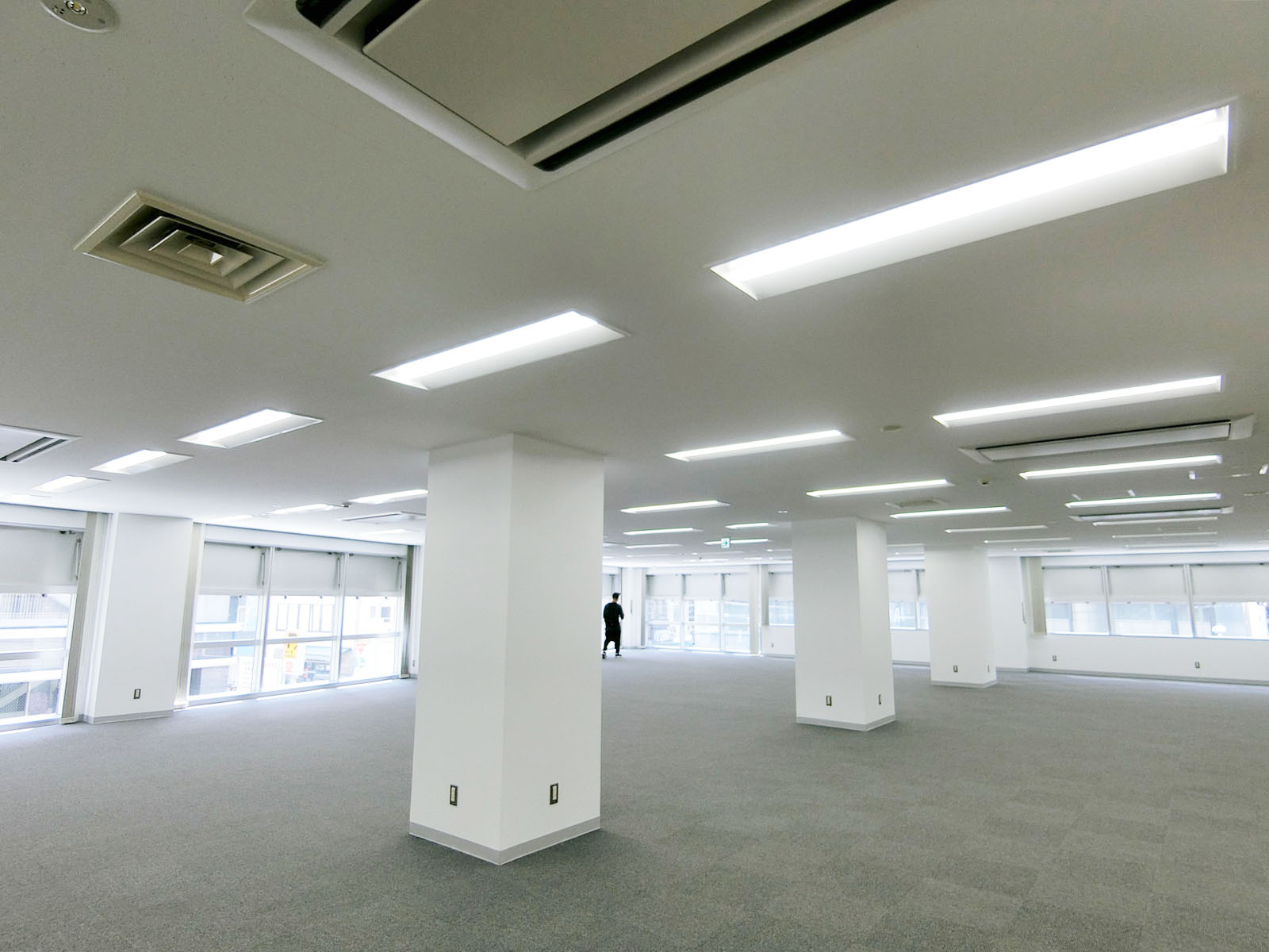 貸室出入口付近からの様子
