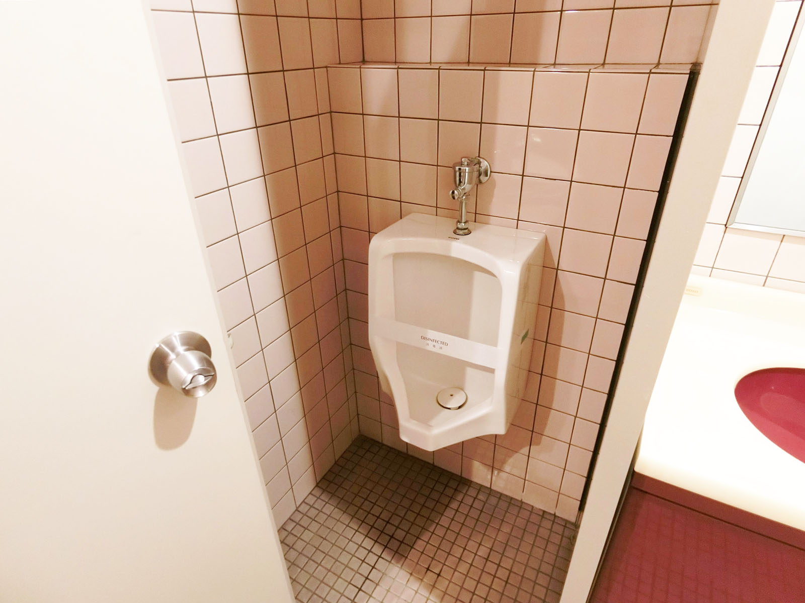 男性トイレ