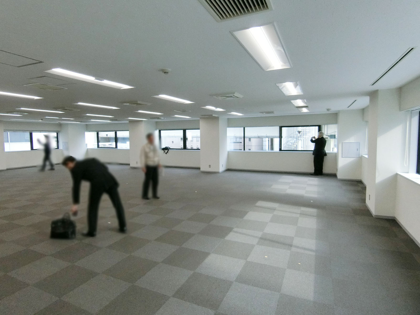 別角度の様子