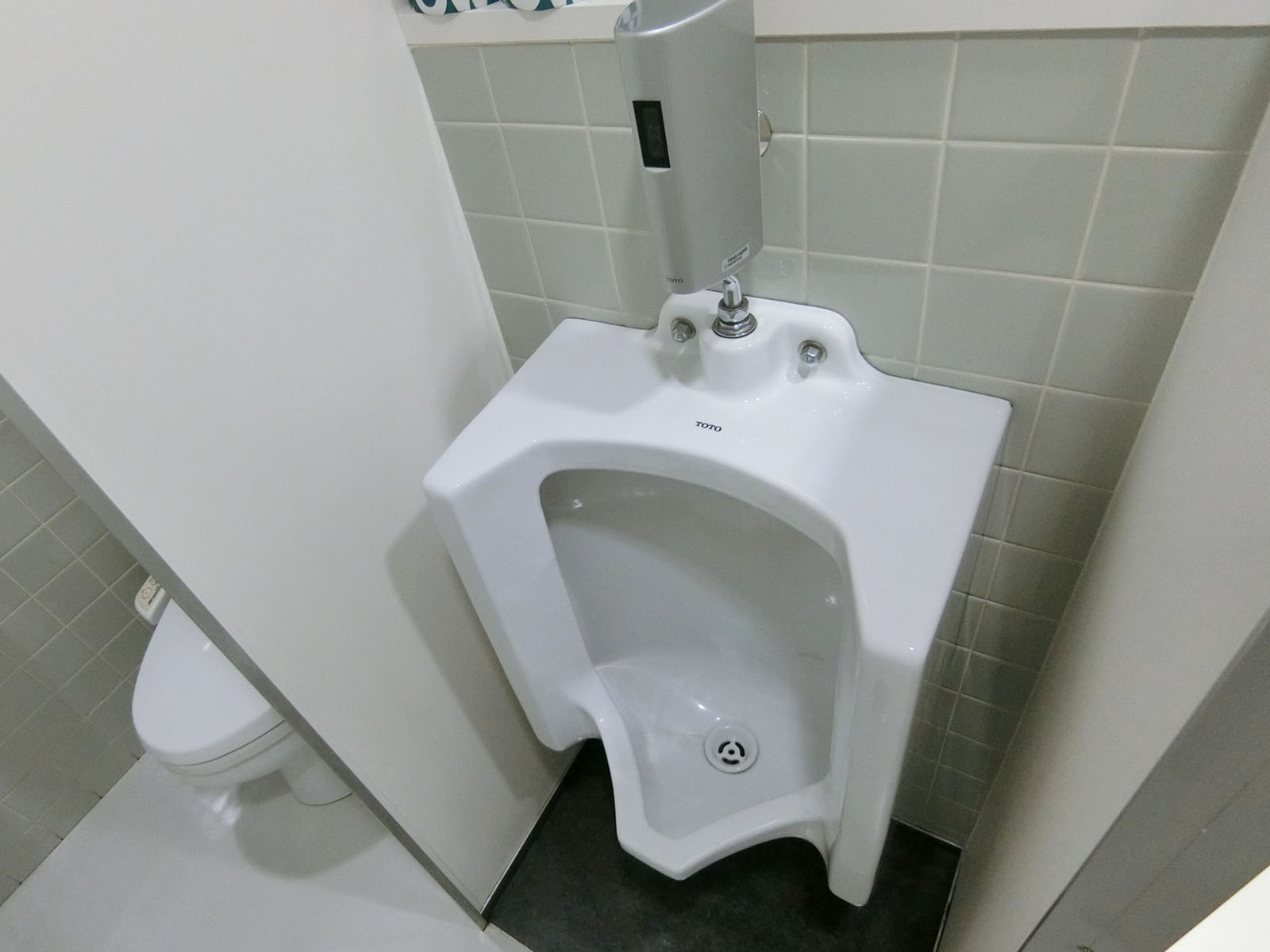 男性用トイレ