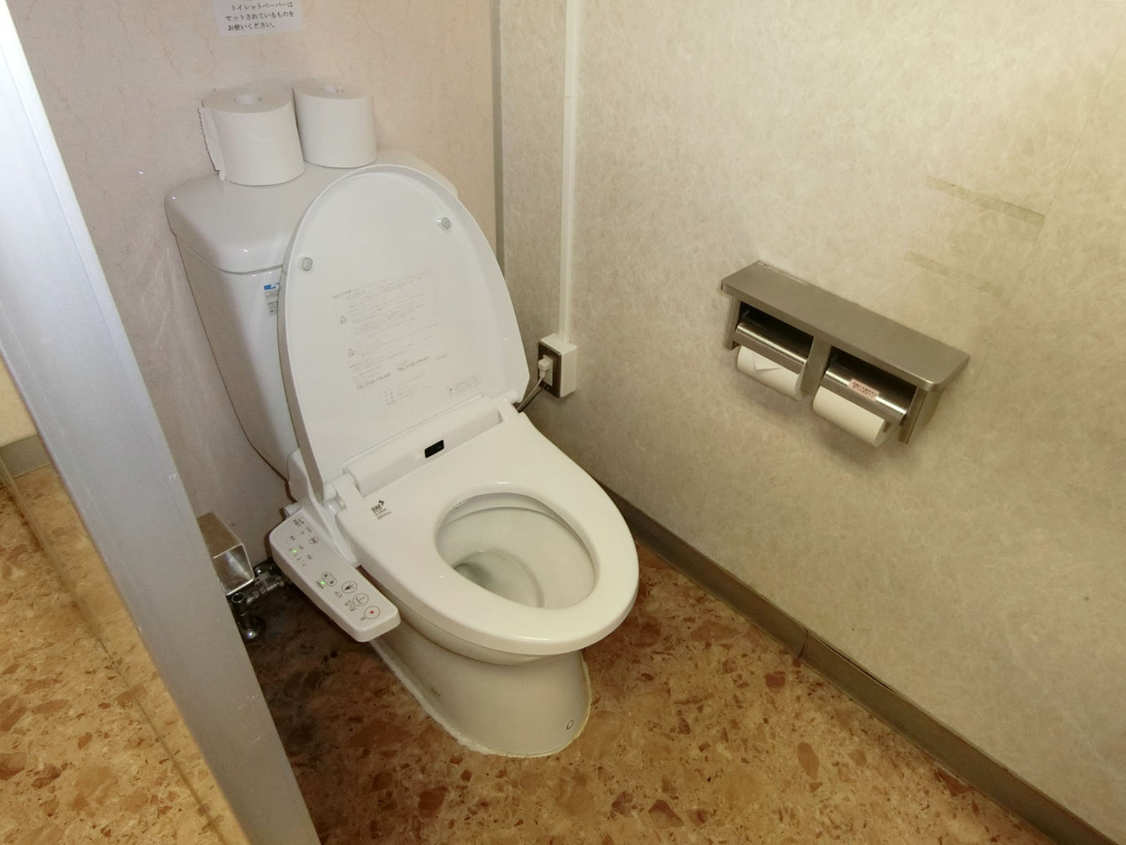 トイレ個室