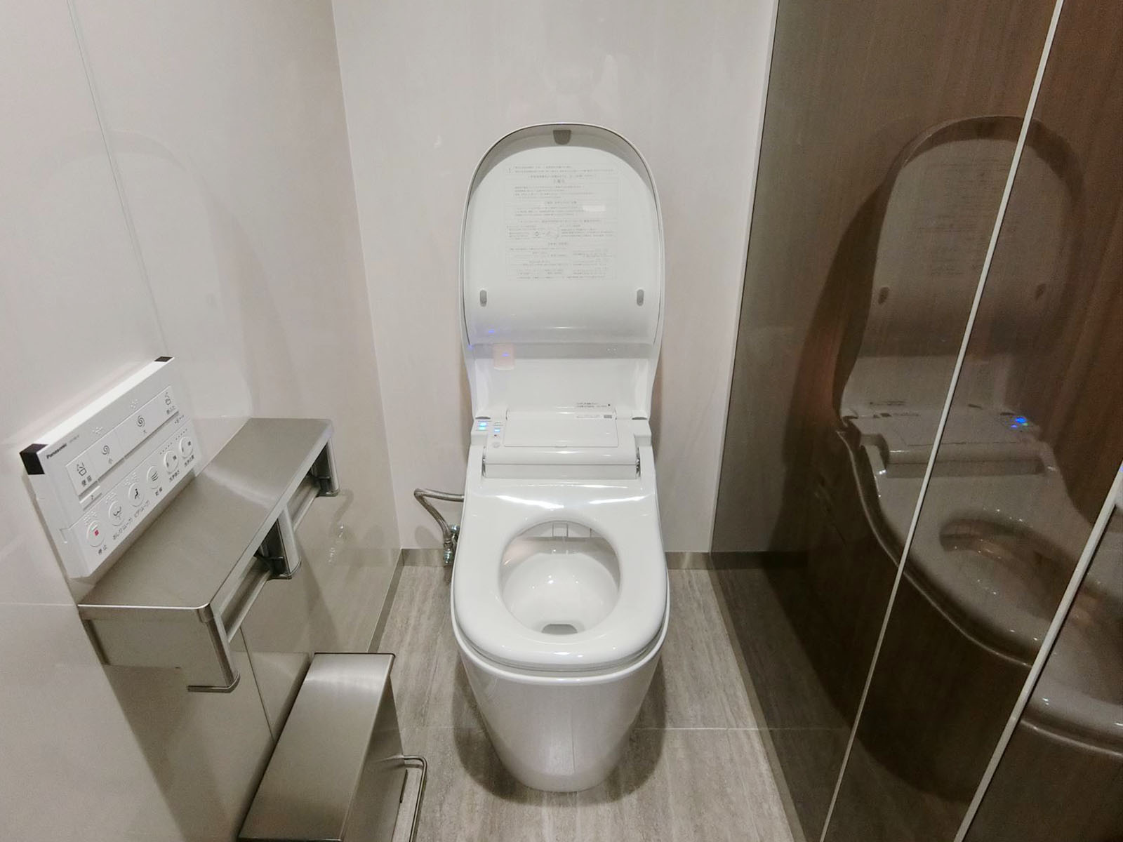 個室トイレ