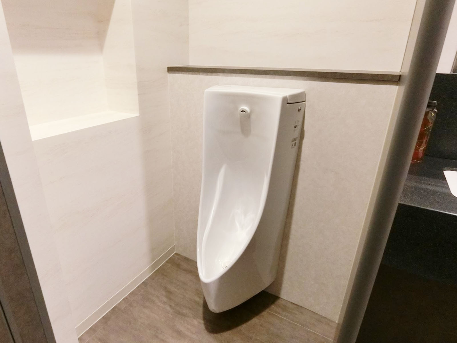 男性用トイレ