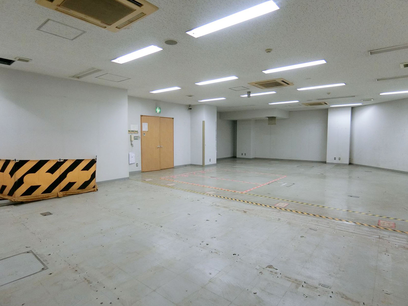 地下1階の様子