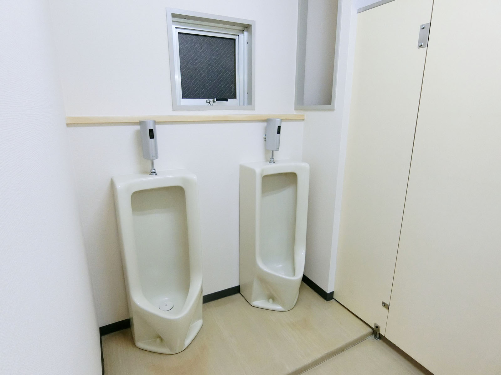 男性用トイレ