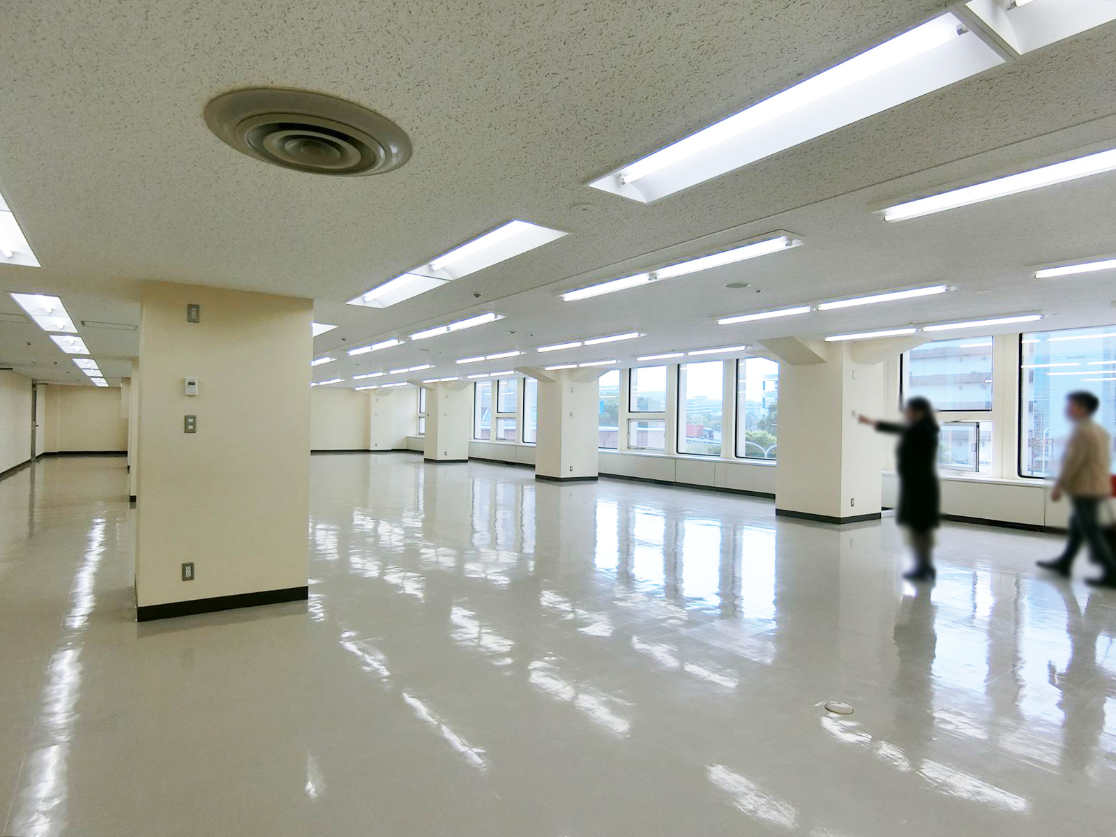 別角度の様子
