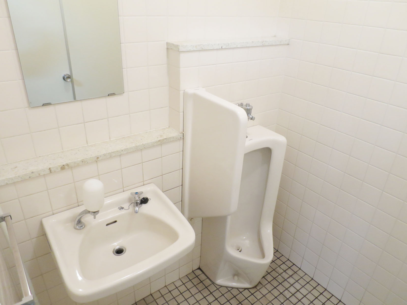 男性用トイレ