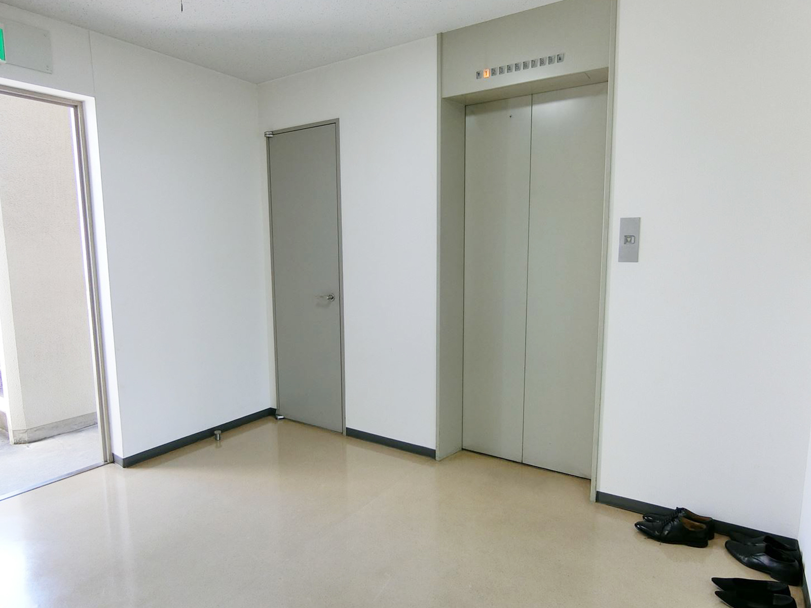 エレベーターホール
