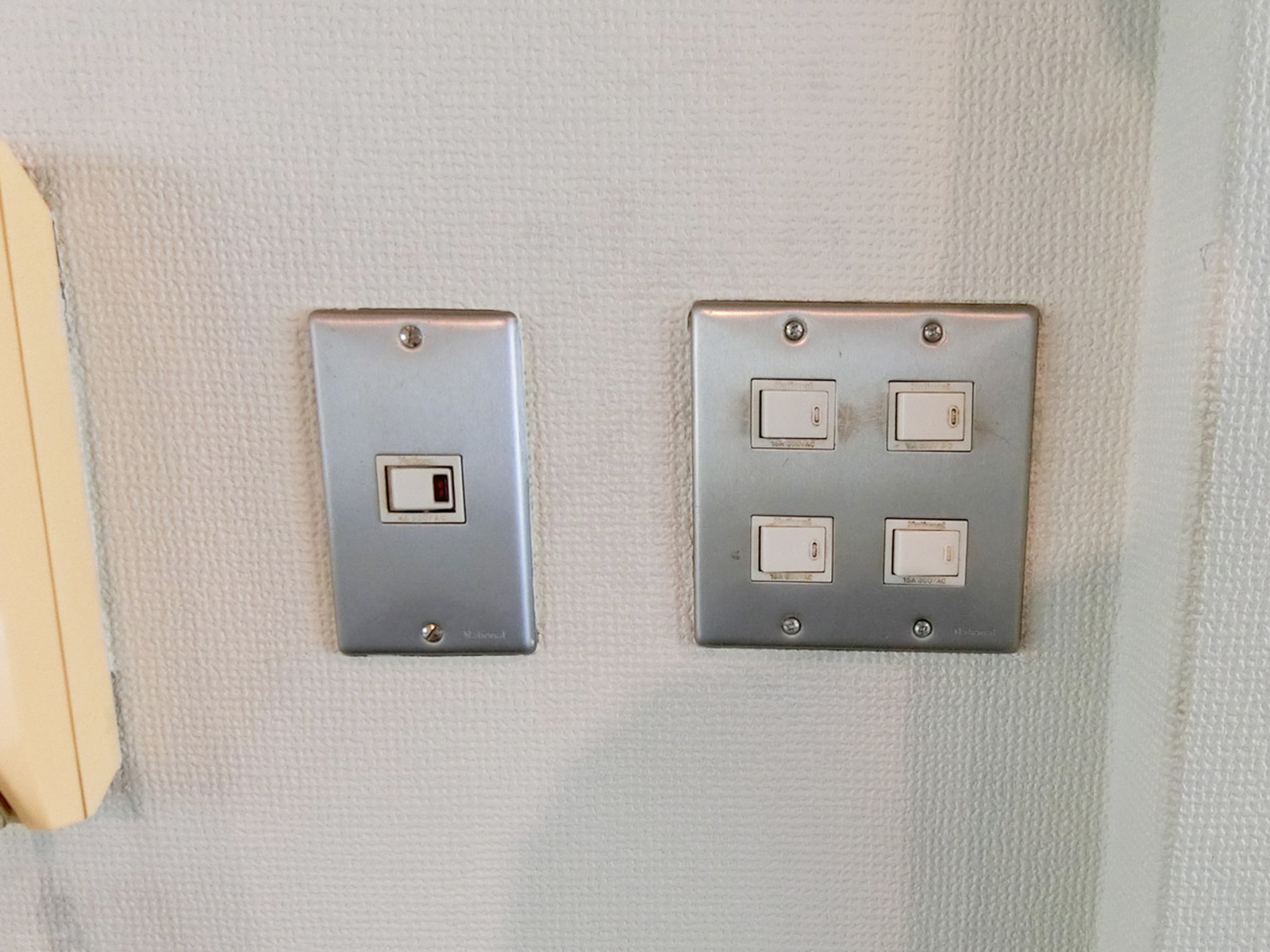 照明スイッチ