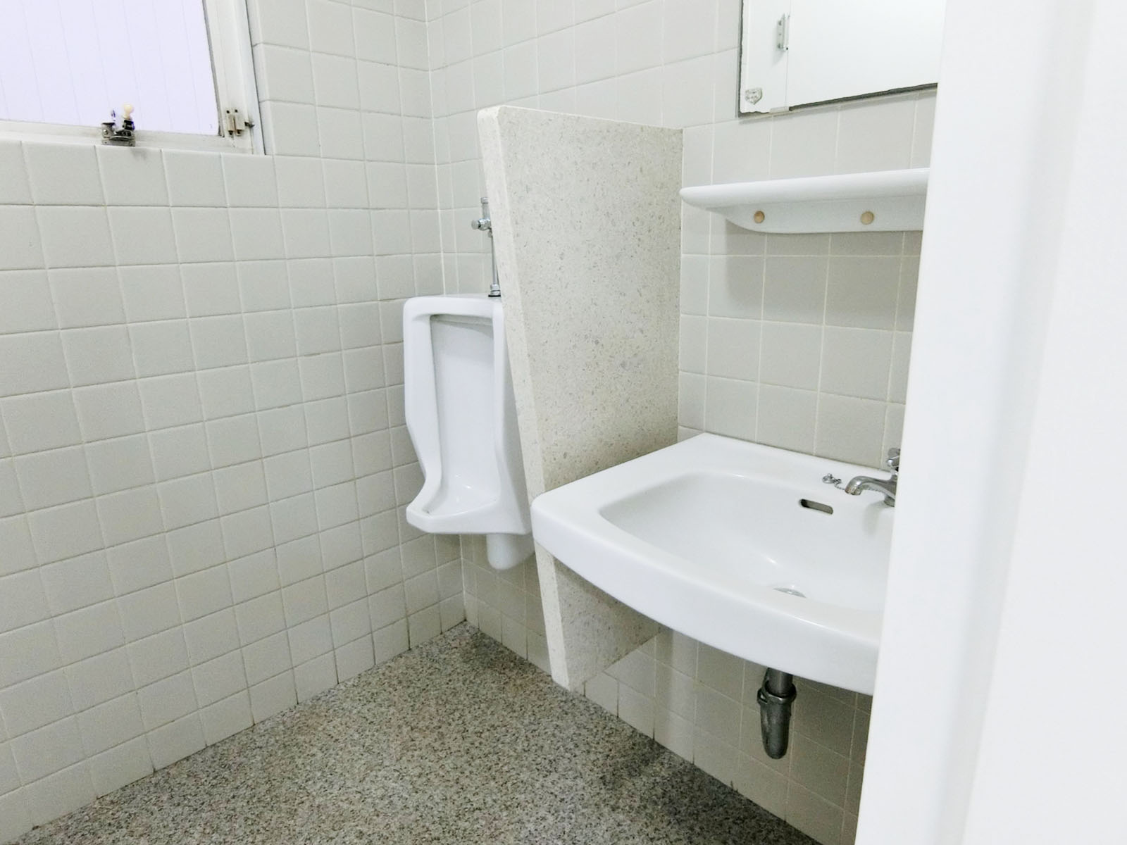 男性用トイレ