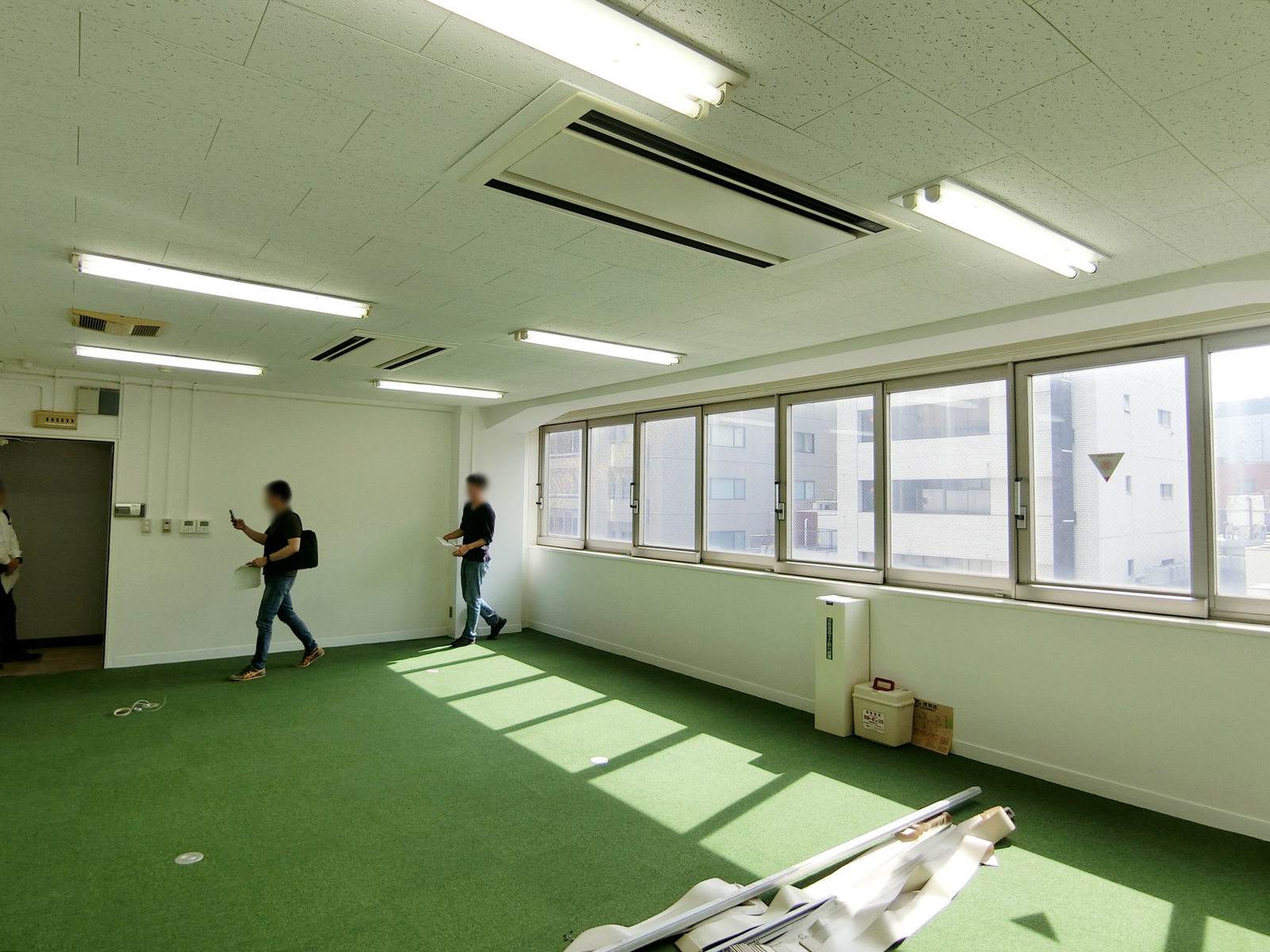 オフィス室内参考画像