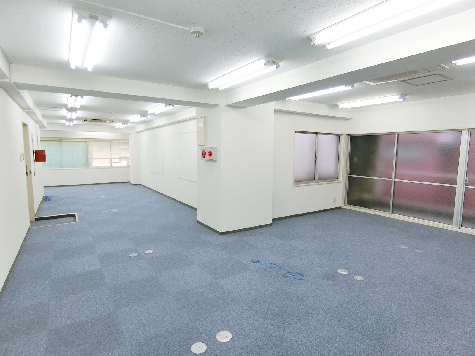 オフィス室内参考画像