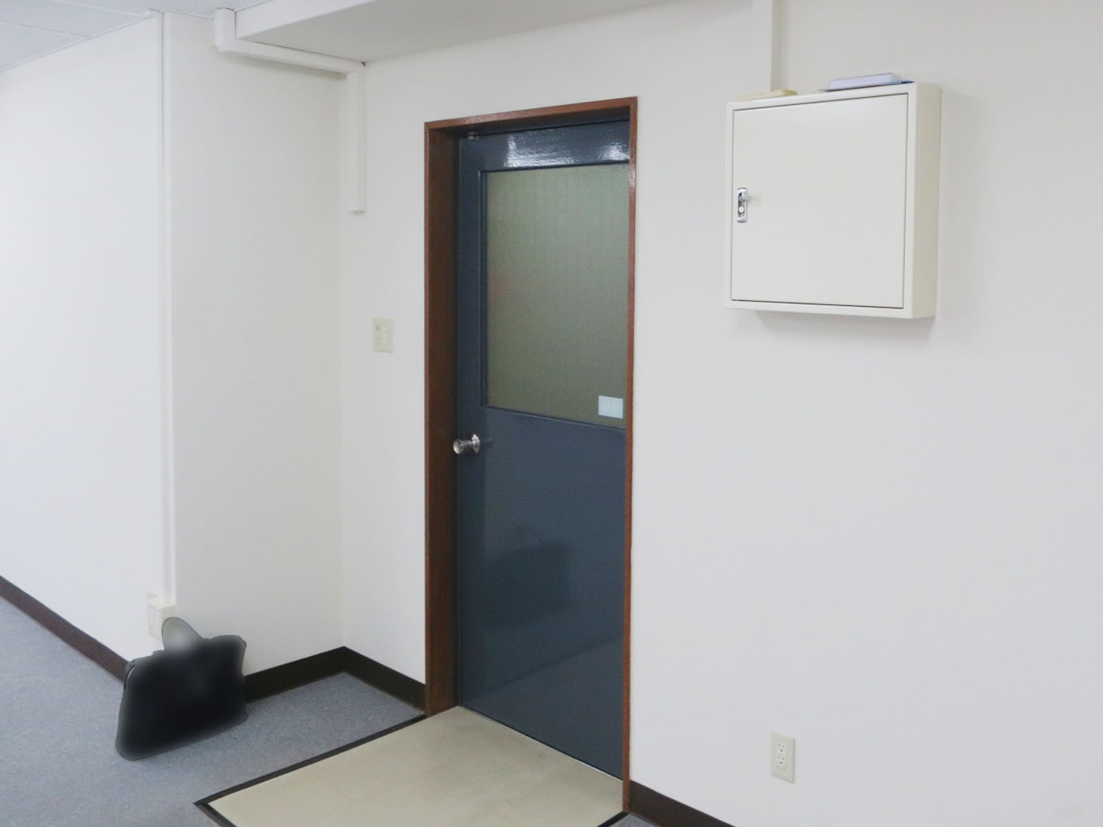 貸室出入口
