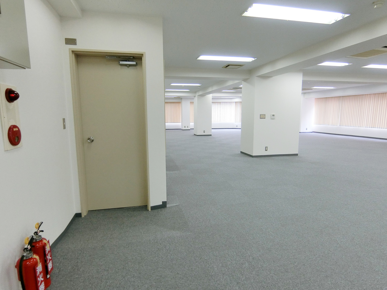 貸室出入口