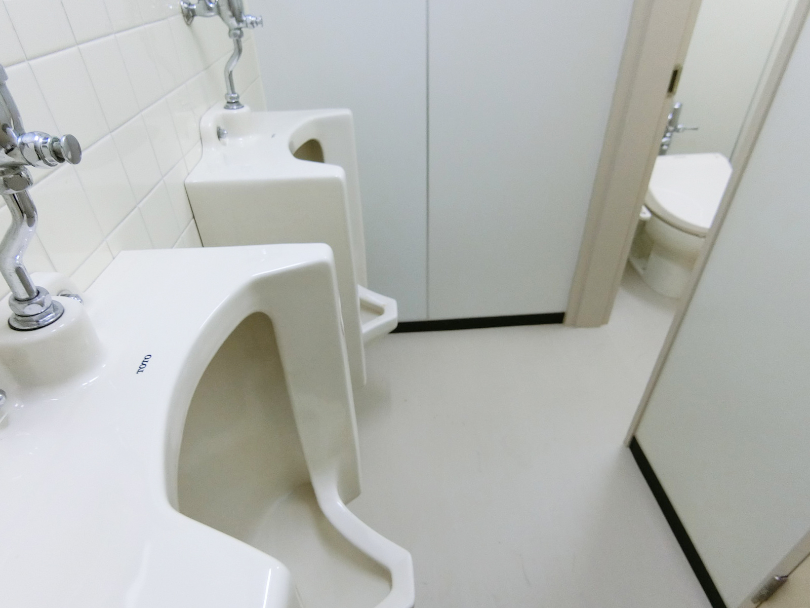男性用トイレ