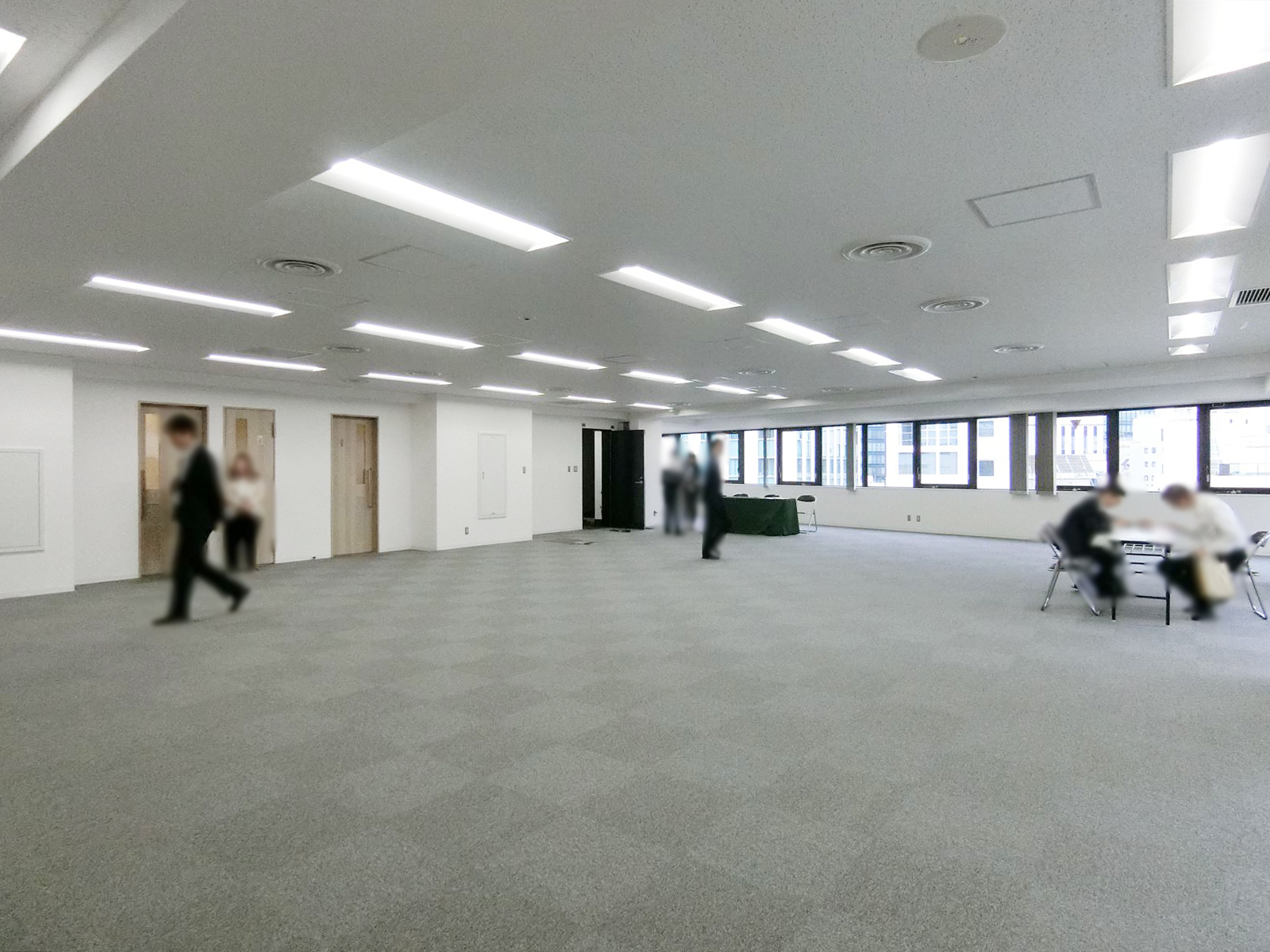 別角度の様子